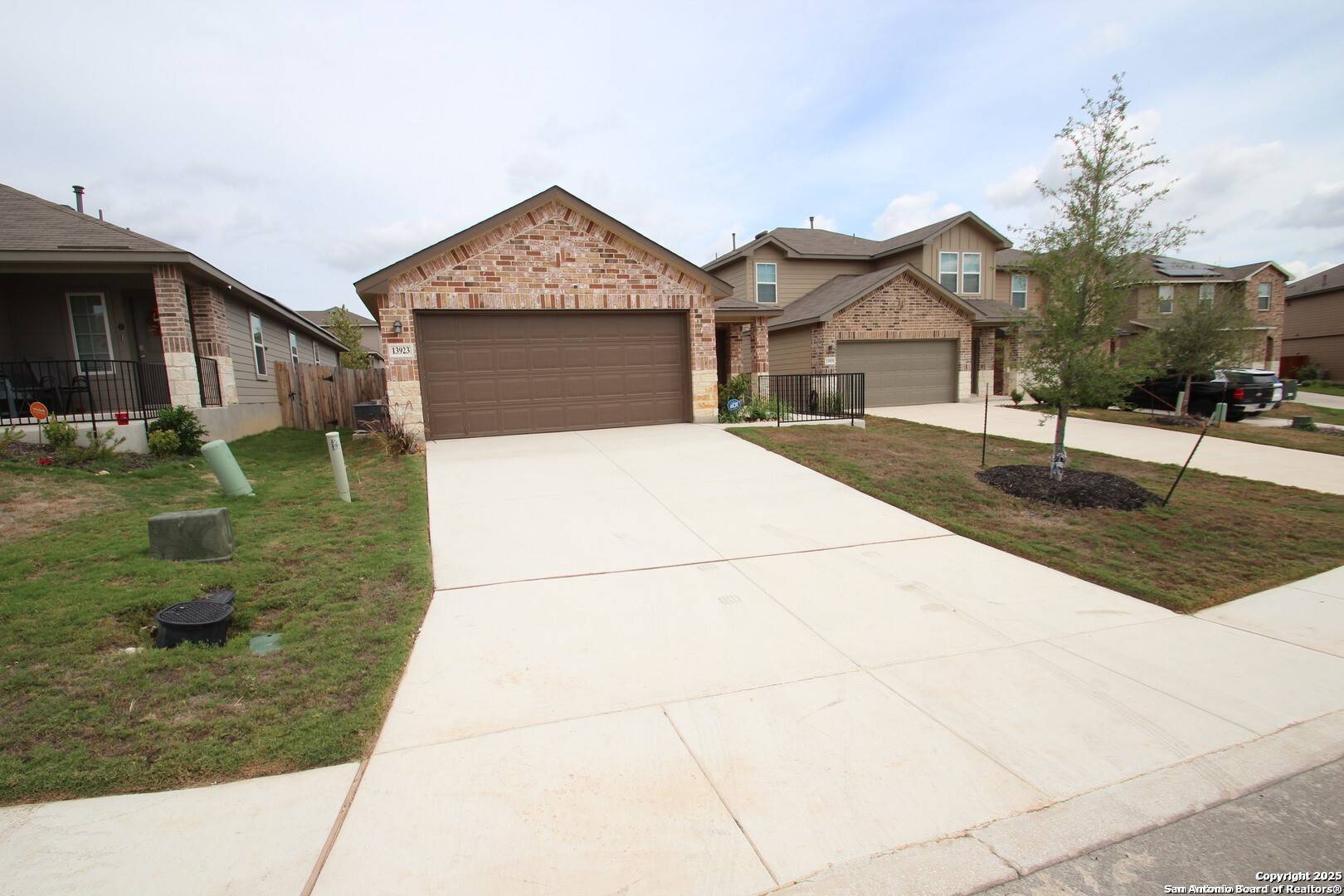 San Antonio, TX 78253,13923 Borolanite