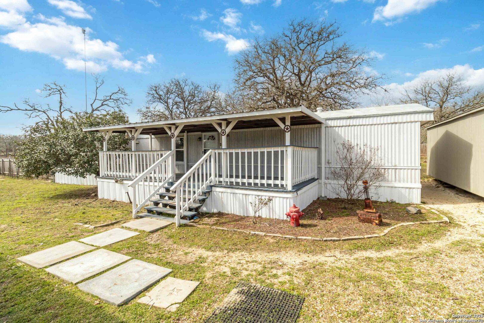 La Vernia, TX 78121,804 Hollow Tree