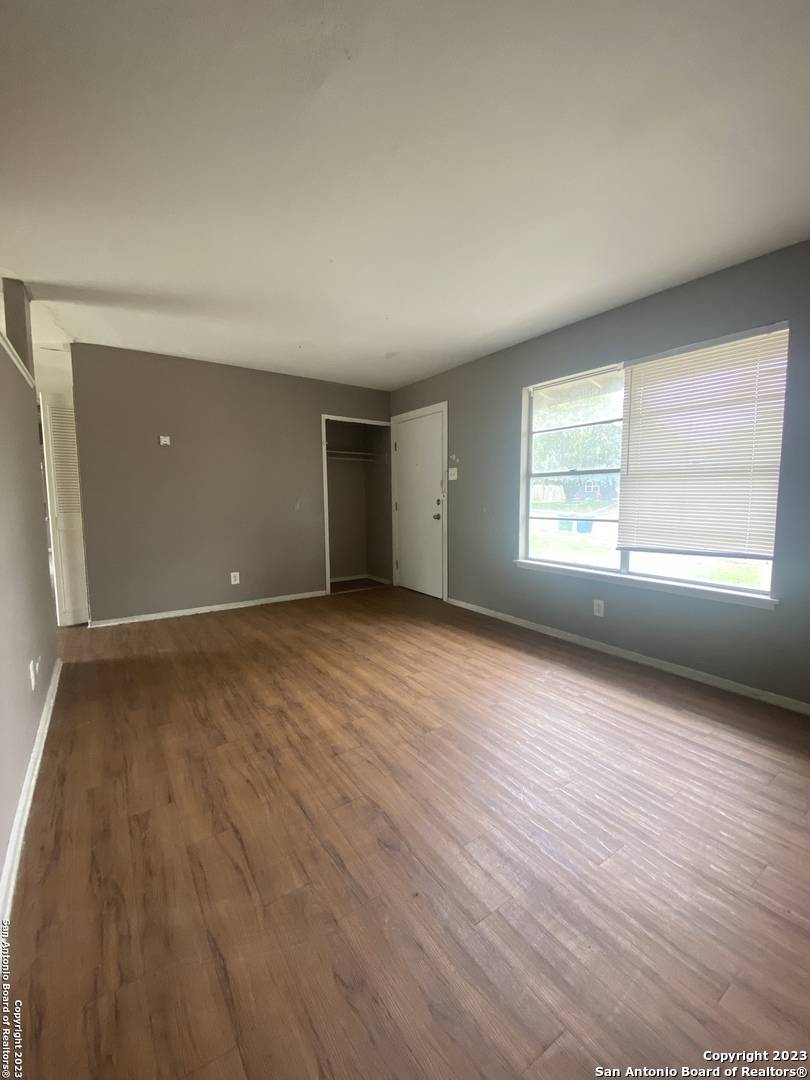San Antonio, TX 78227,127 FAIR VALLEY ST