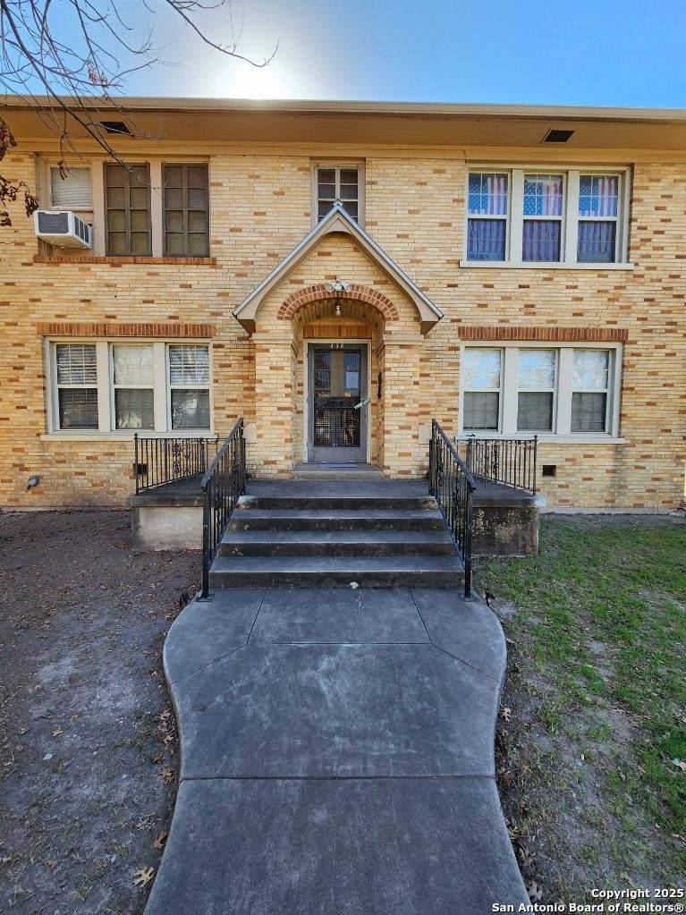 San Antonio, TX 78212-2897,438 KINGS HWY