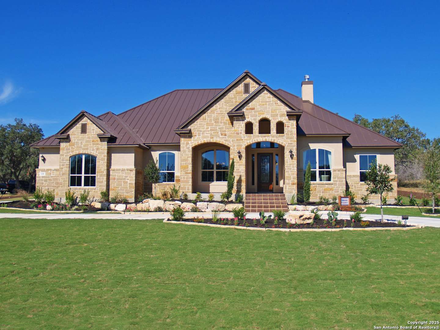 Castroville, TX 78009,287 Matthew Path