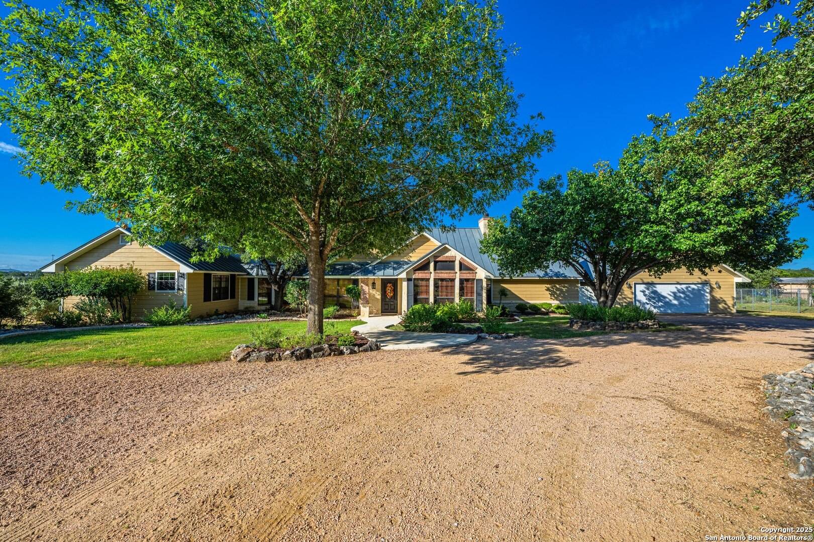 Johnson City, TX 78636,341 River View Dr