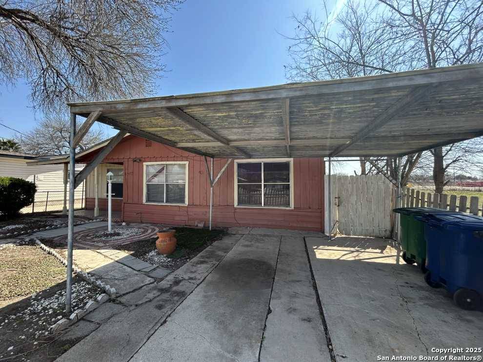 San Antonio, TX 78221,1438 Drury