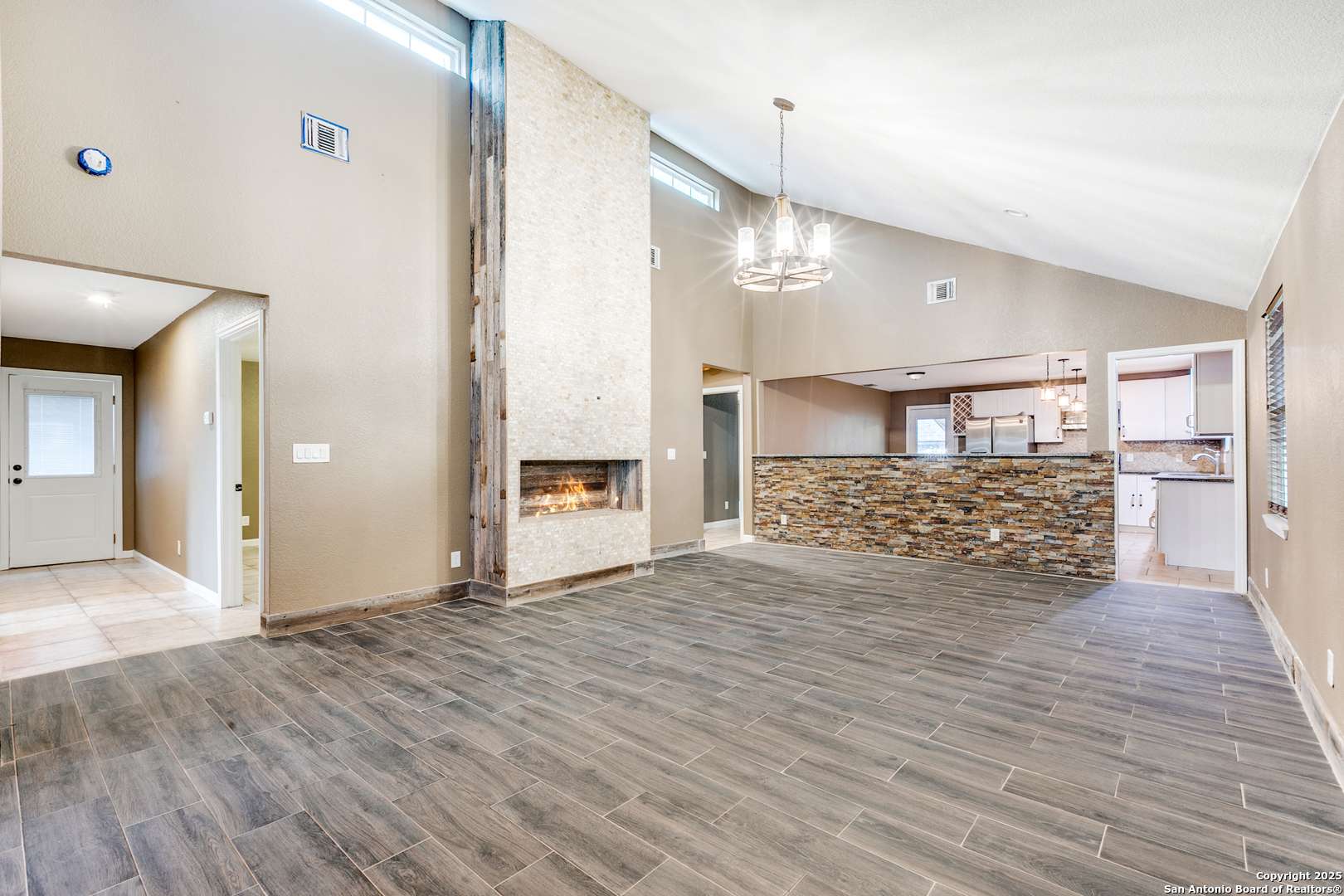 Somerset, TX 78069,1380 Royal Oaks