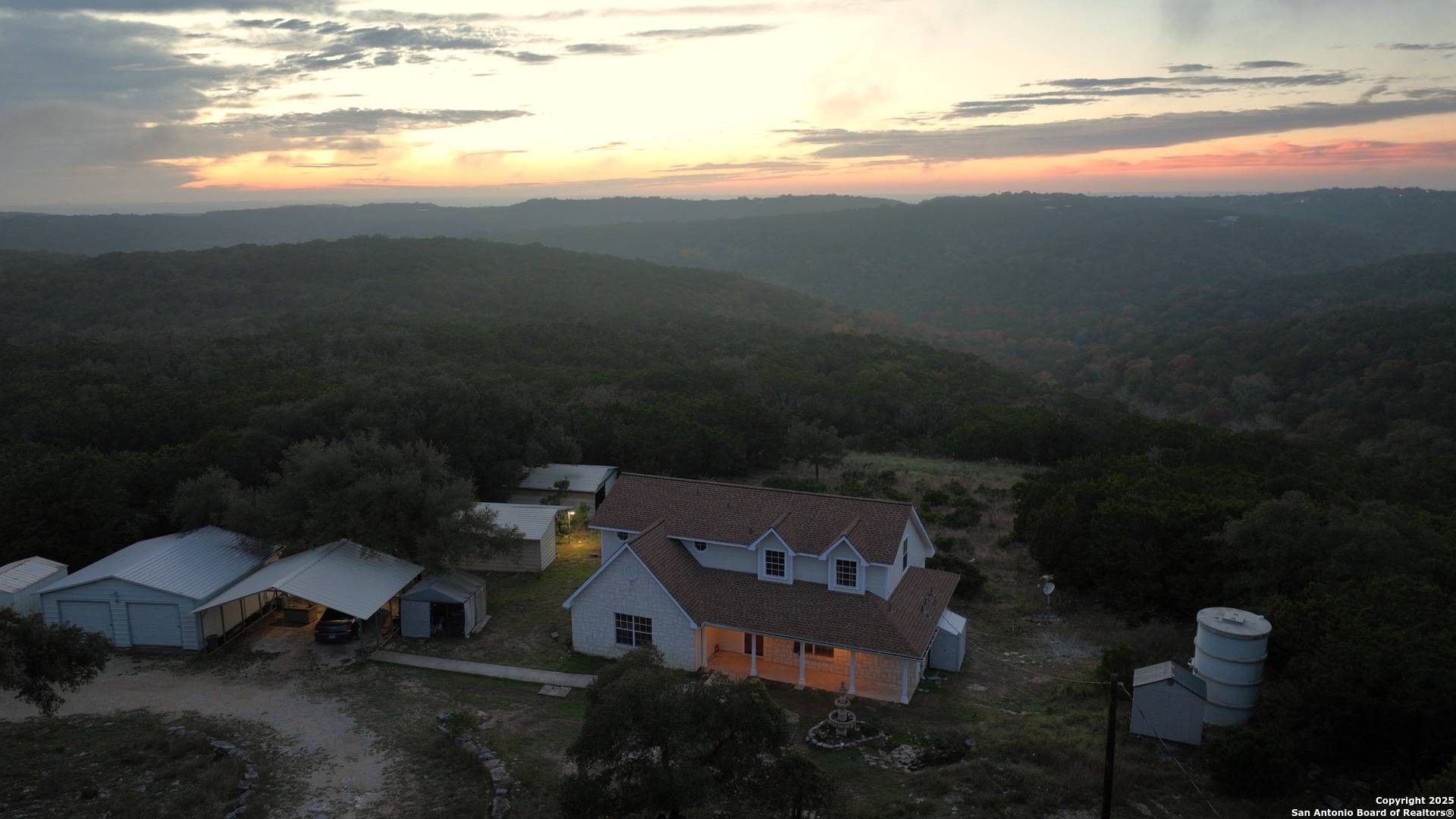 Pipe Creek, TX 78063,548 Indian Creek