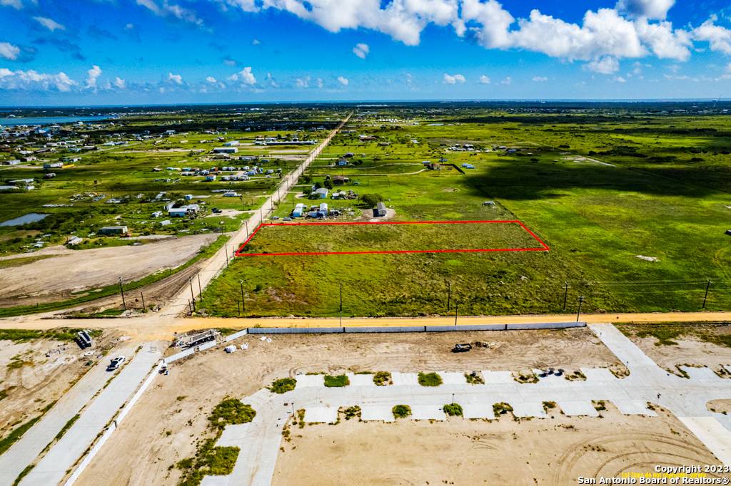 Rockport, TX 78382,461 Rattlesnake Point Road