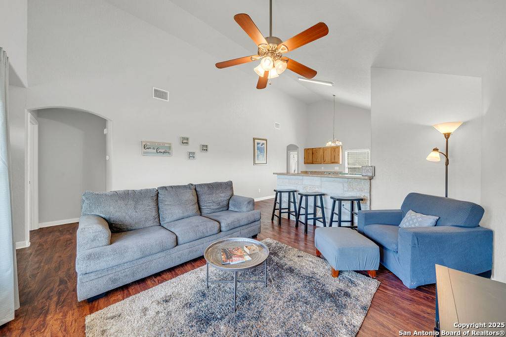 Canyon Lake, TX 78133,428 Kings Dr