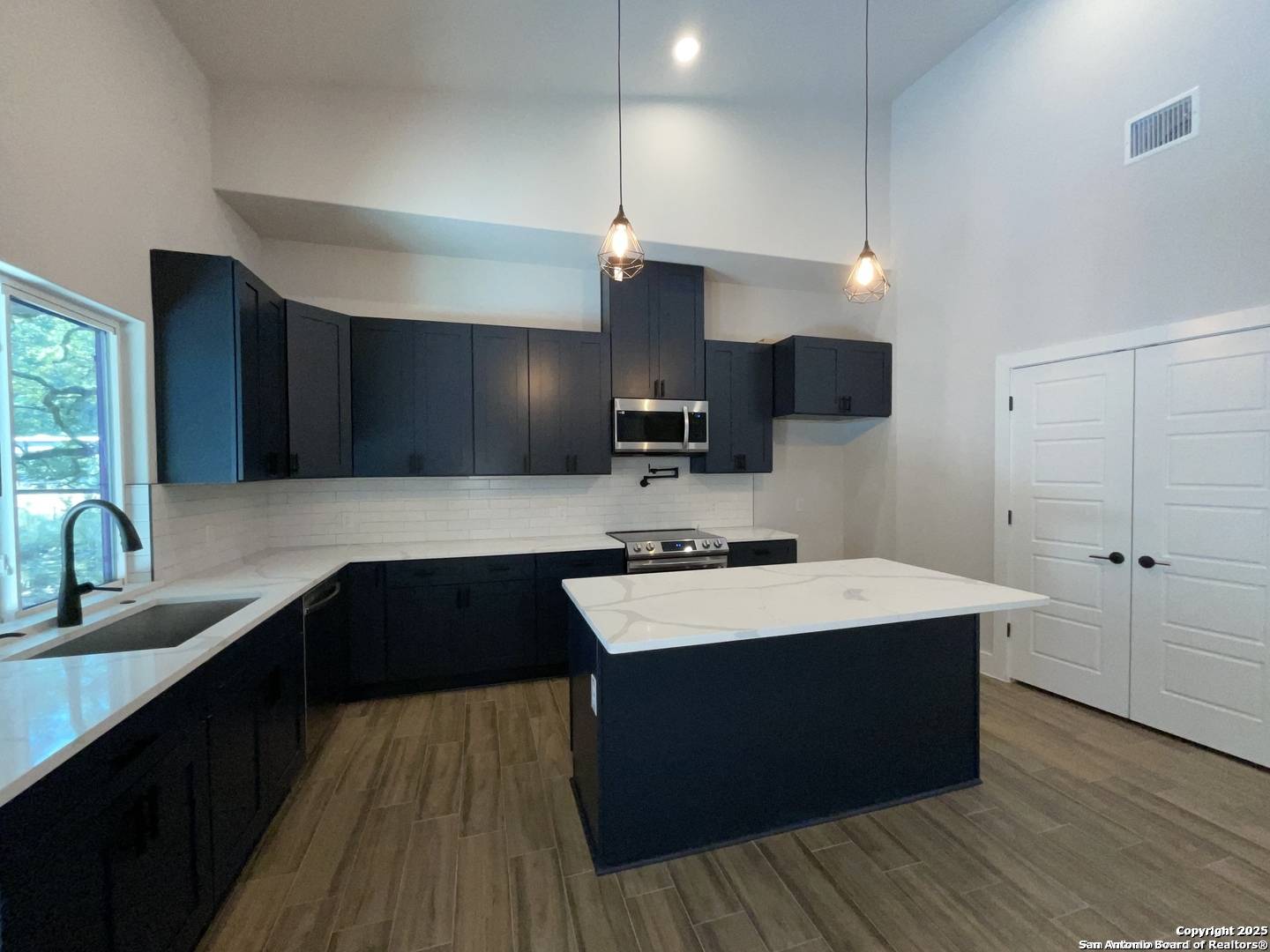 Spring Branch, TX 78070,644 Cashew