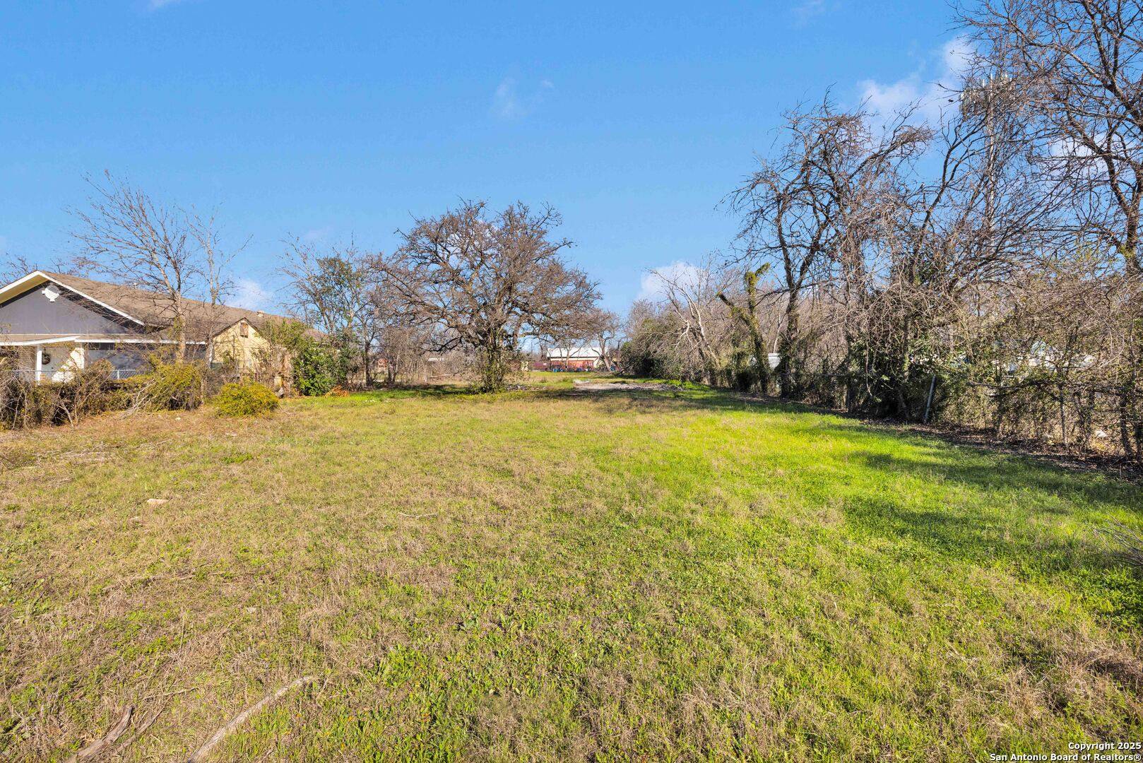 San Antonio, TX 78237,126 NW 36th