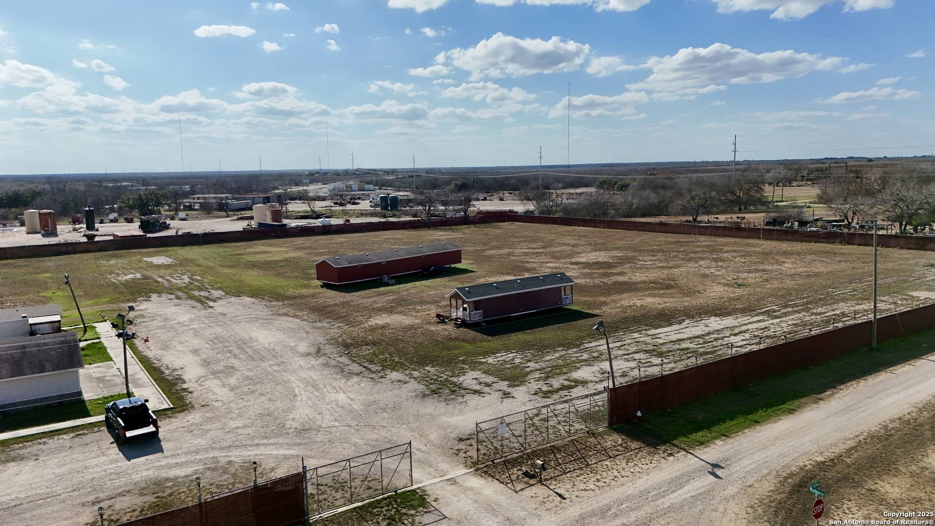 Jourdanton, TX 78026,416 Mulberry St
