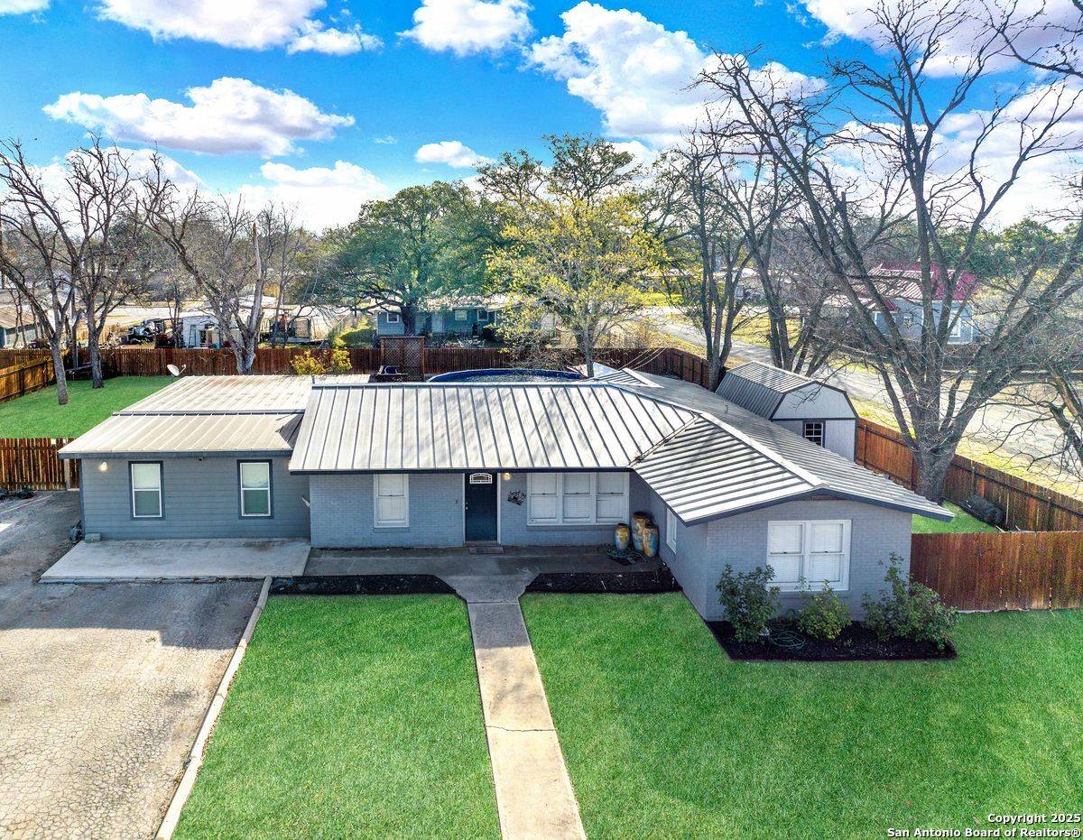 Hondo, TX 78861,2209 Avenue V