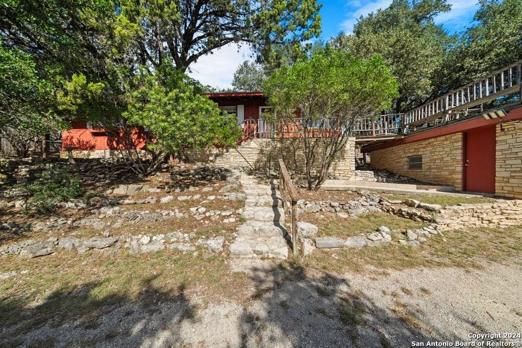 Canyon Lake, TX 78133,809 LAKEBREEZE DR