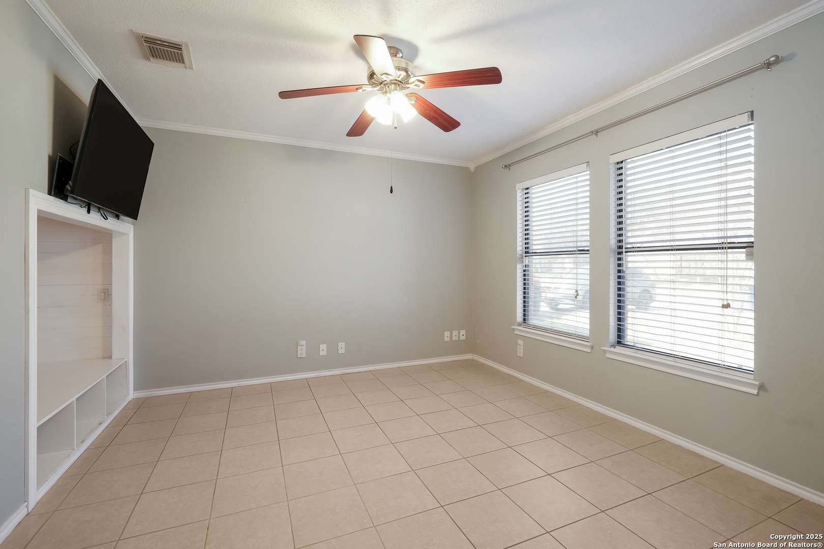 San Antonio, TX 78254,9638 Limestone Pond