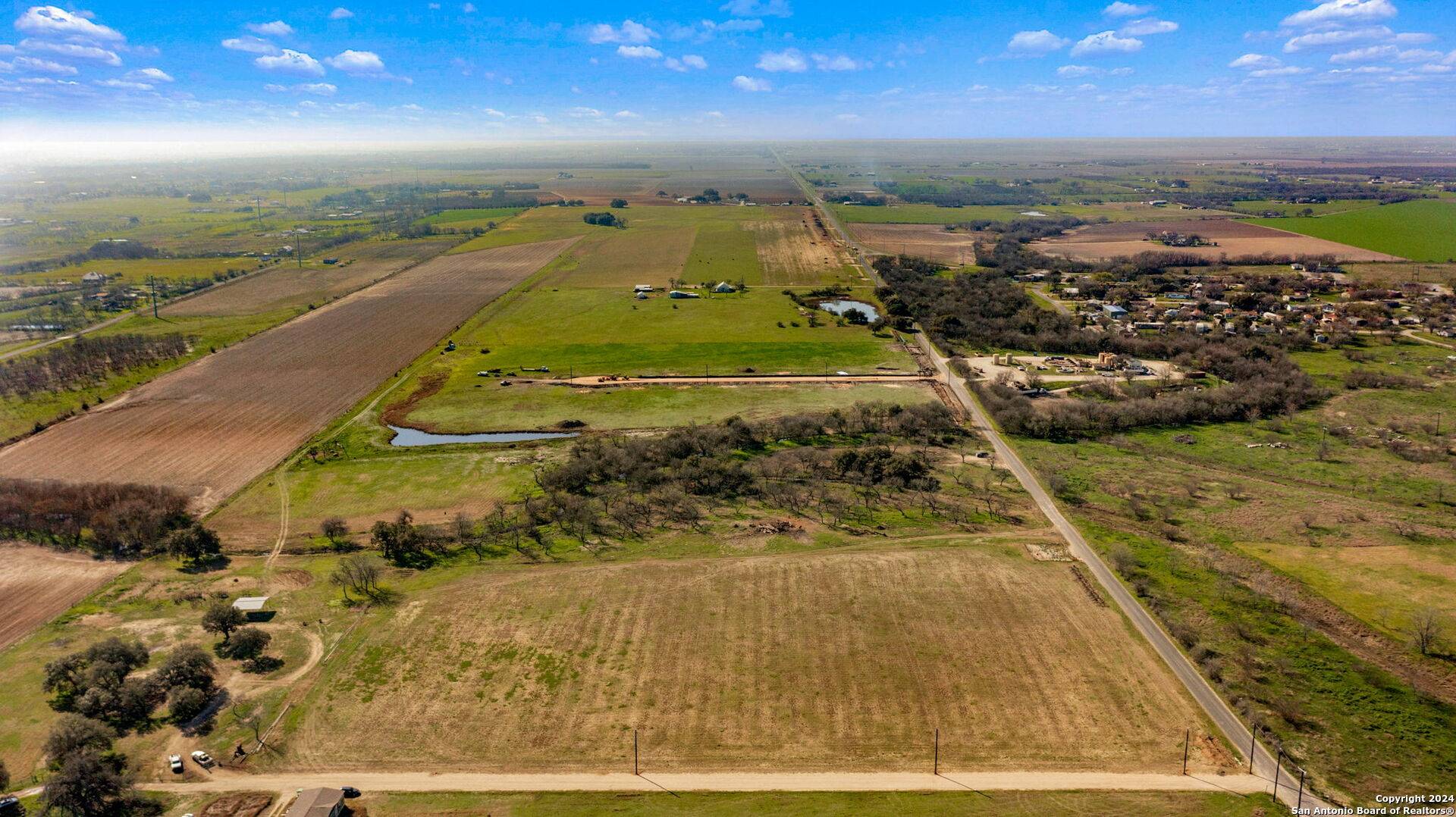 Lacoste, TX 78039,11026 County Road 584