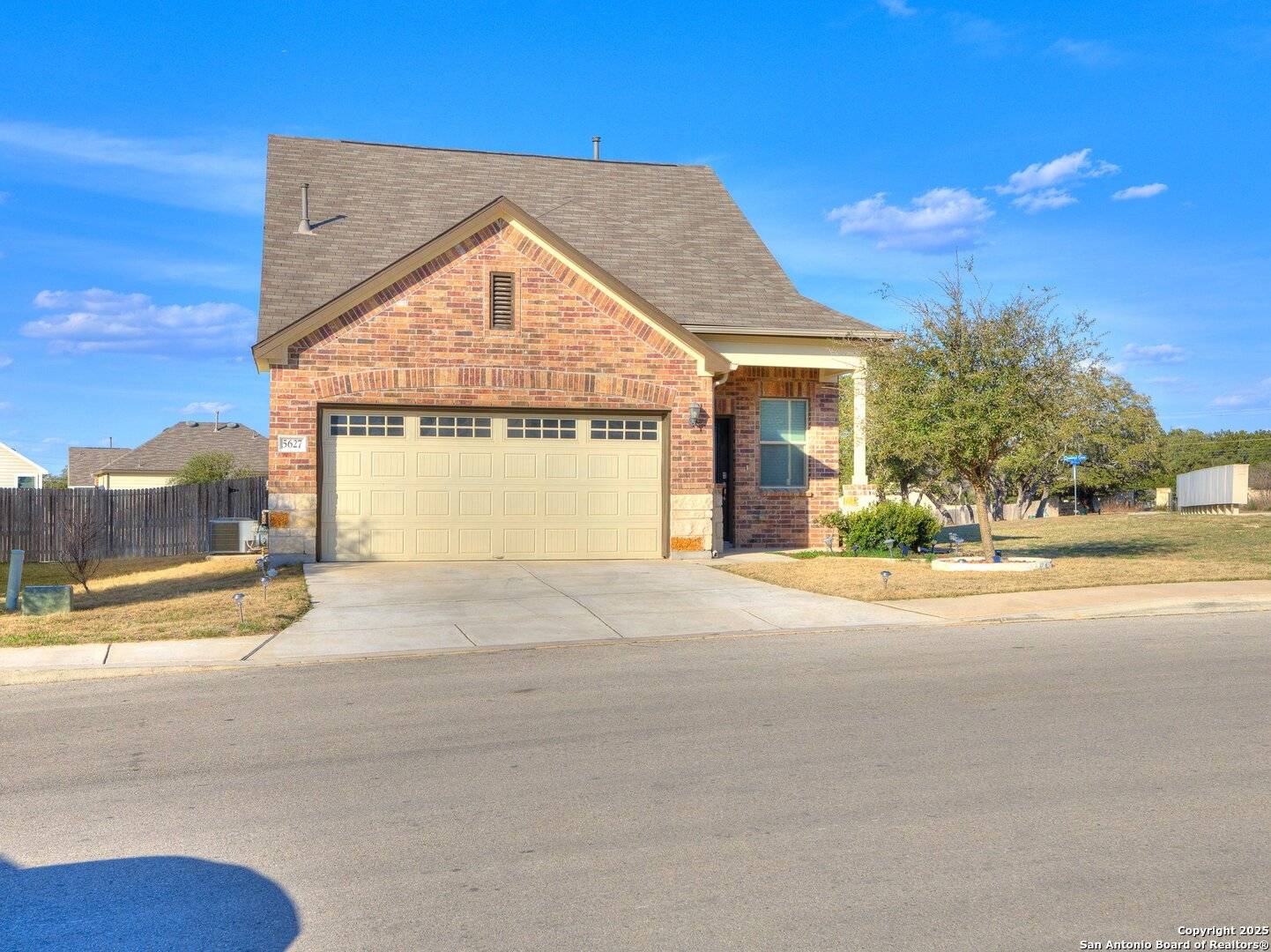 San Antonio, TX 78266,5627 CHESTNUT CROSSING