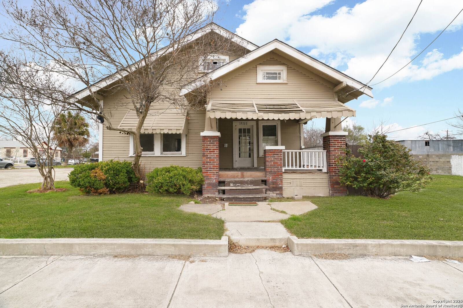 San Antonio, TX 78210,1406 Hackberry