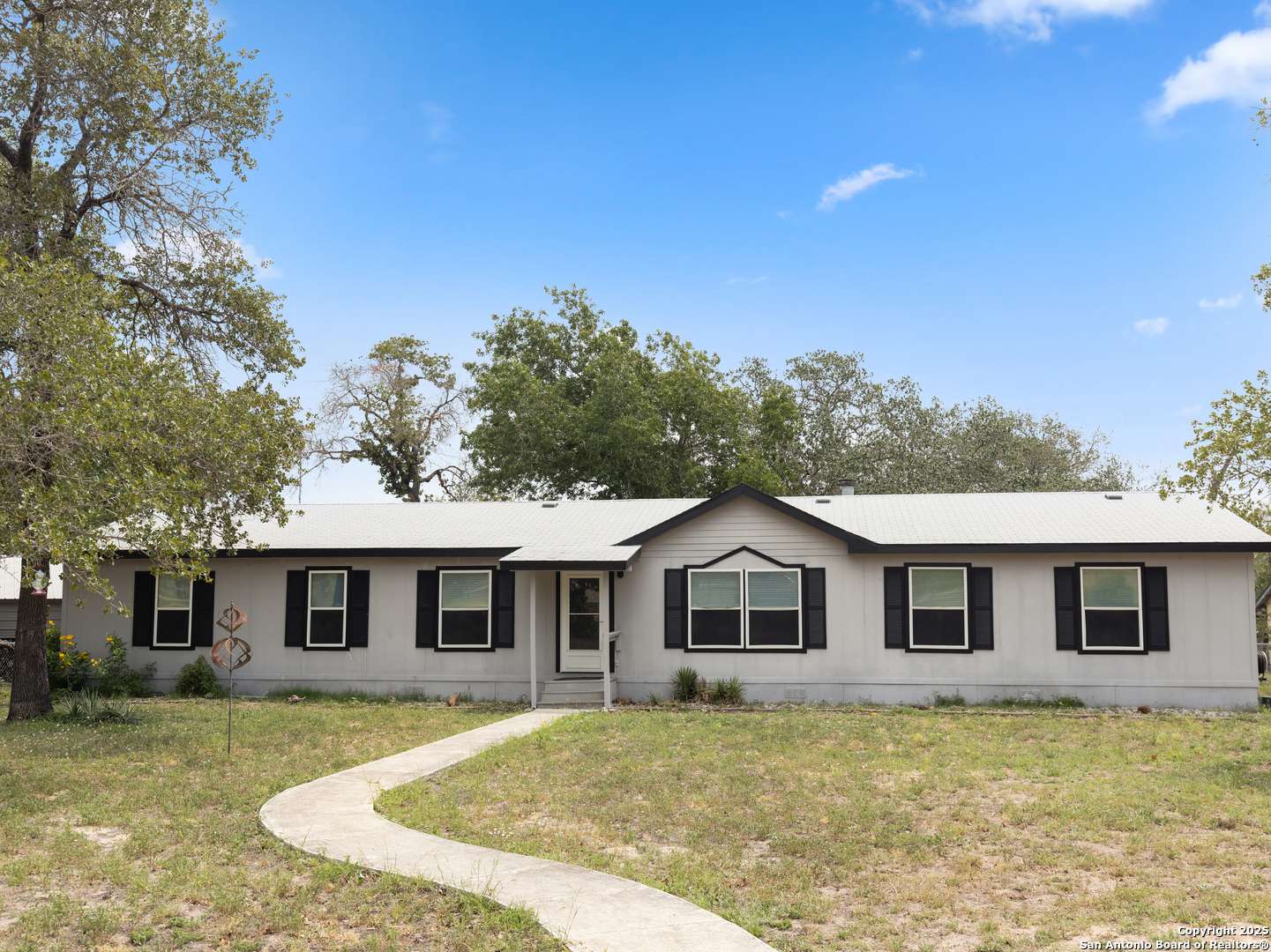 Natalia, TX 78059,2299 county road 770