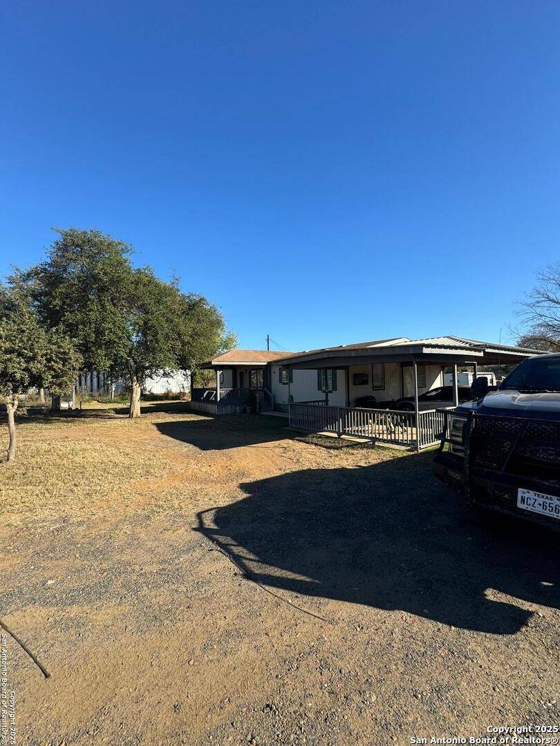 Cotulla, TX 78014,606 MAIN