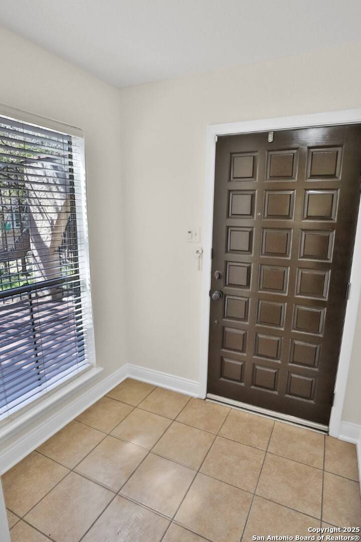 San Antonio, TX 78232-2528,16301 AVENIDA DEL LUNA