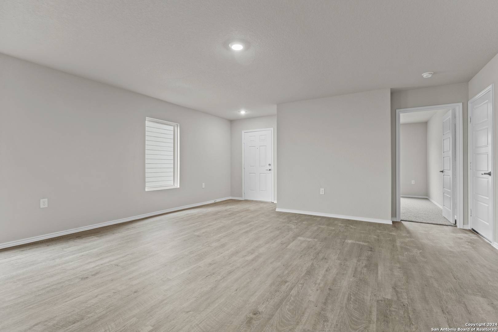 San Antonio, TX 78224,1534 Outrigger Way