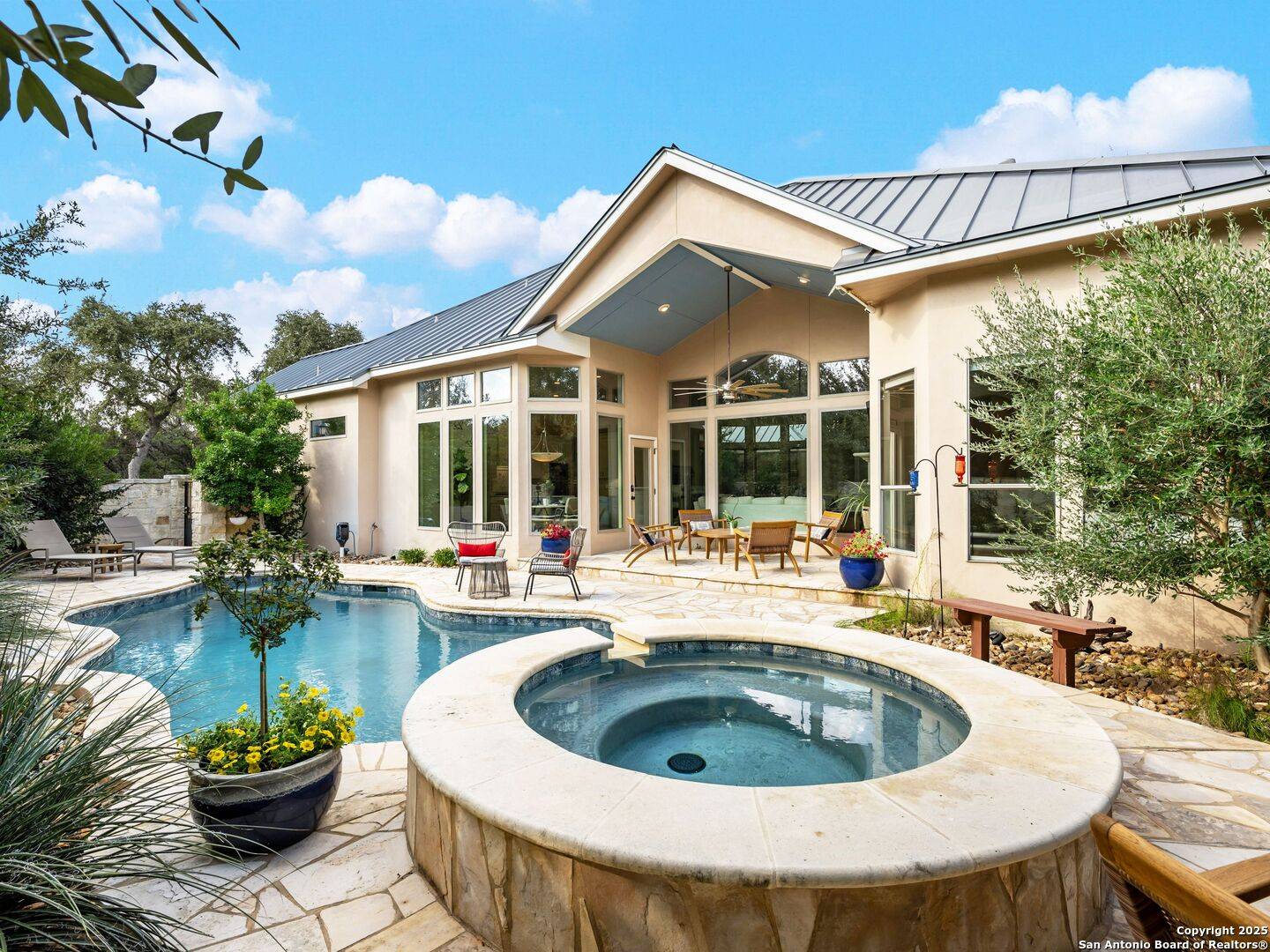 Shavano Park, TX 78249,110 HAMPTON WAY