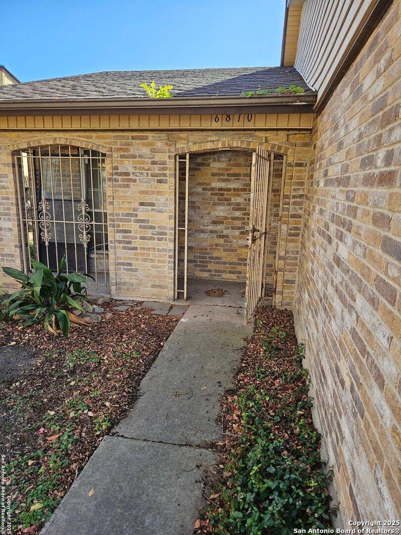 San Antonio, TX 78239,6806 Stockport