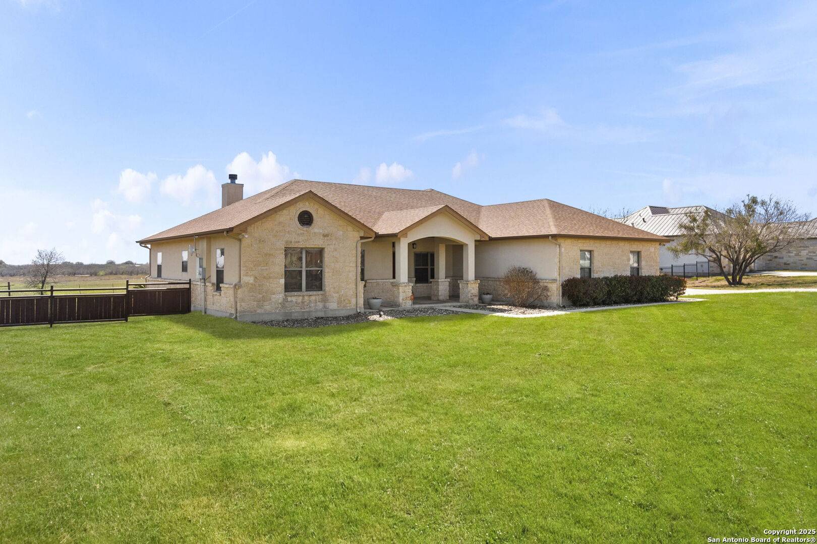 San Antonio, TX 78263,8310 Quail Field