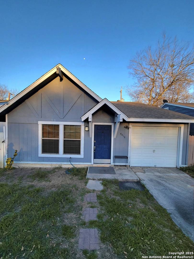 Kirby, TX 78219,4418 Lehman