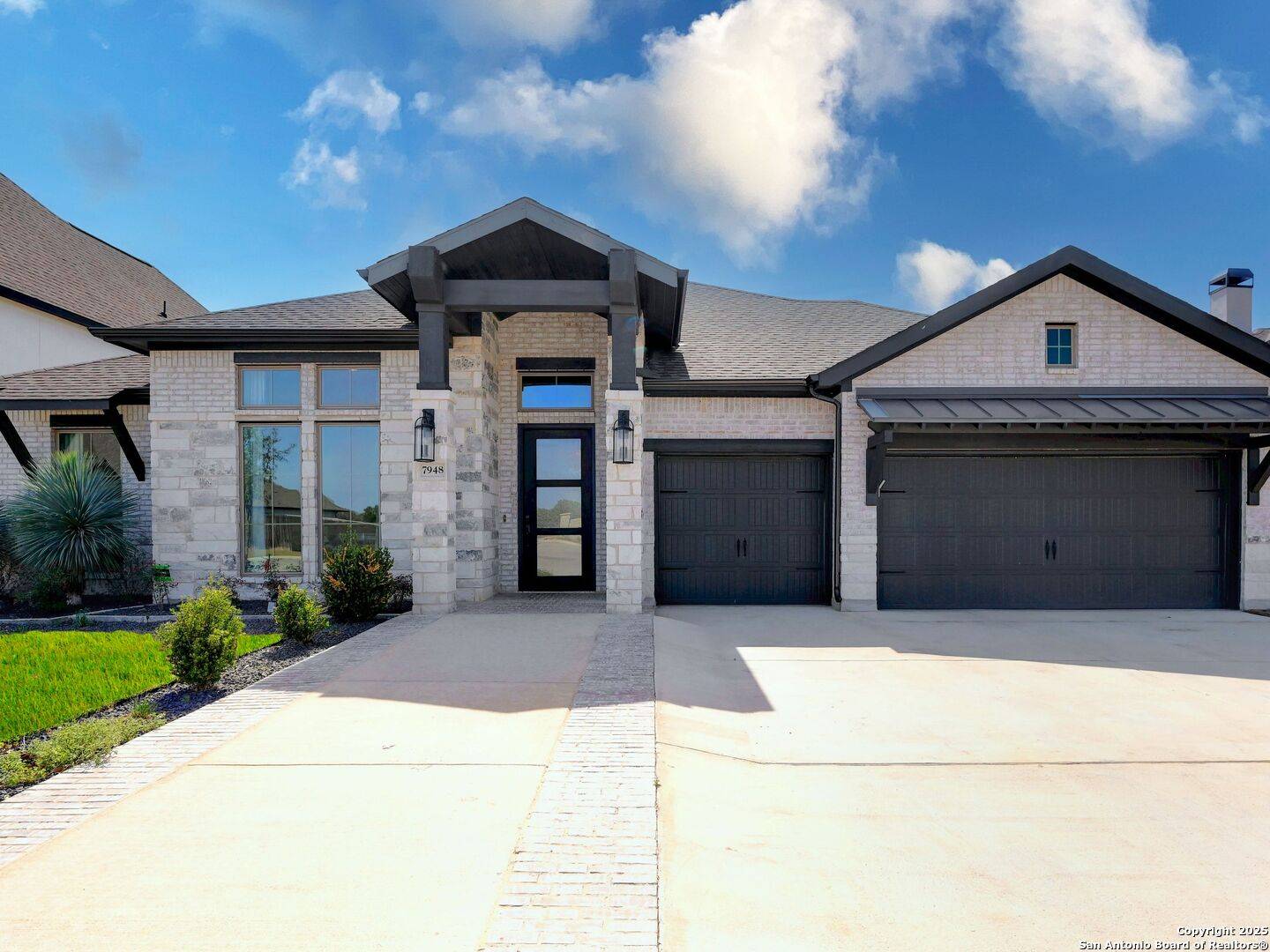 Fair Oaks Ranch, TX 78015,7948 VALLEY POINT