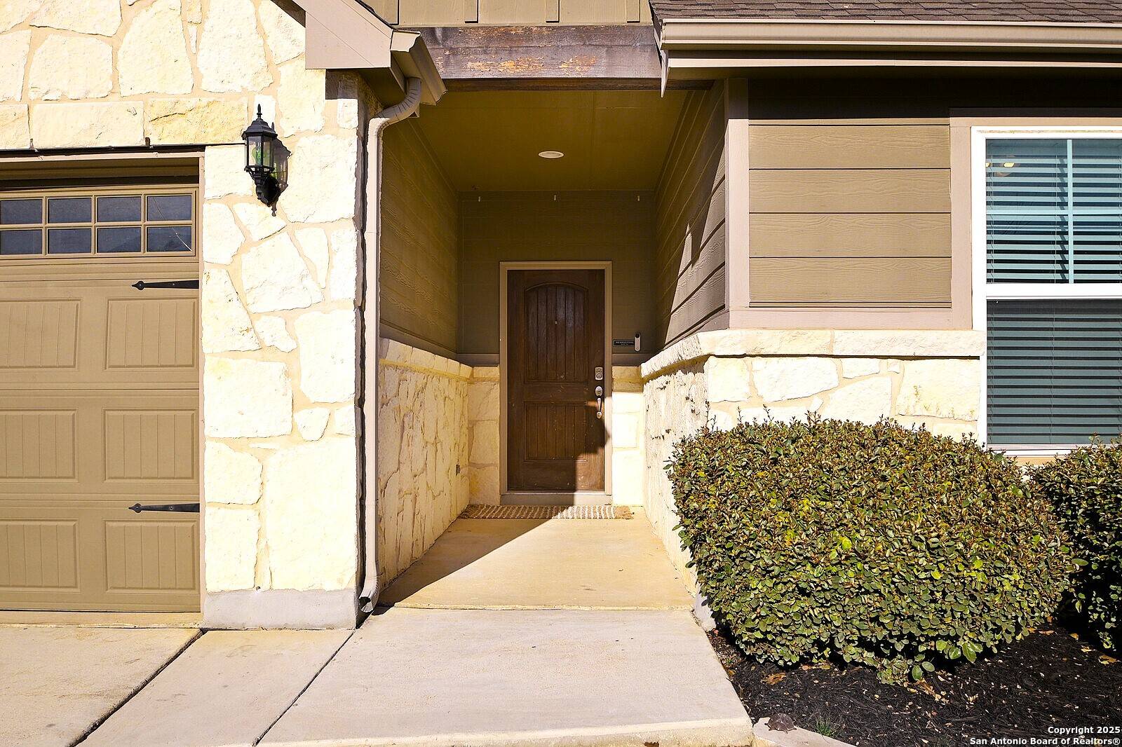 Schertz, TX 78154,9212 Canopy Bnd
