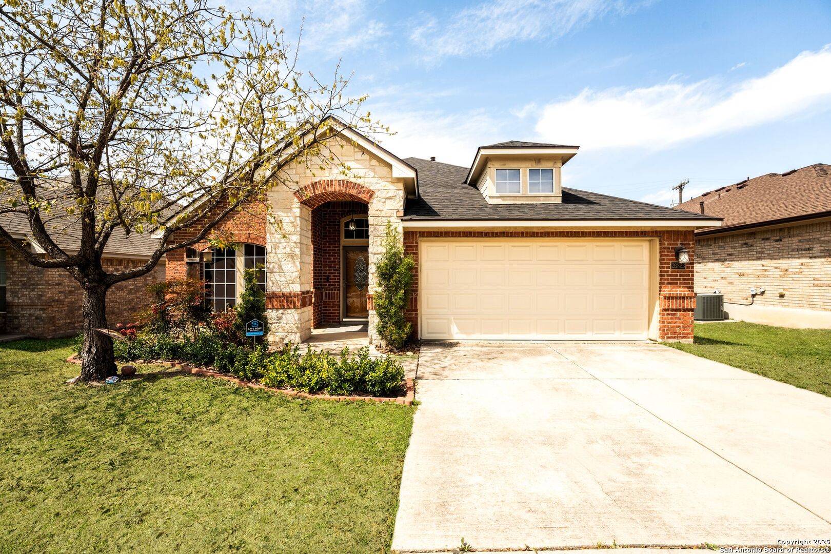 San Antonio, TX 78261,26823 Rustic Brk