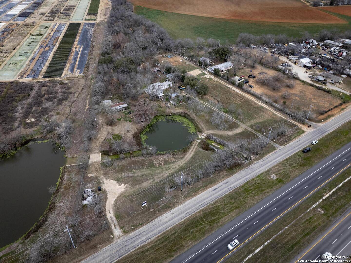 Atascosa, TX 78002,14989 IH 35