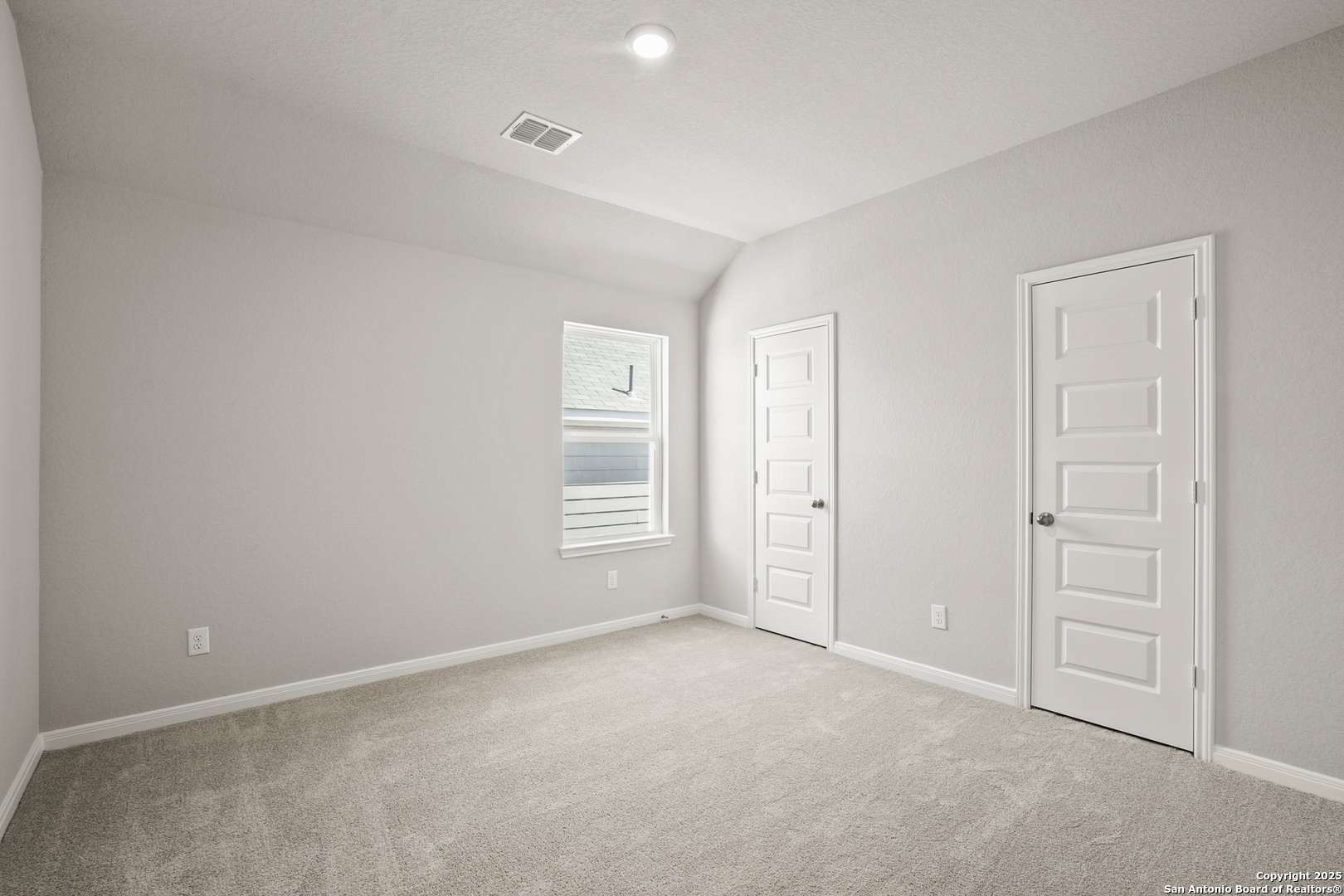 Elmendorf, TX 78112,8839 Black Oak Drive