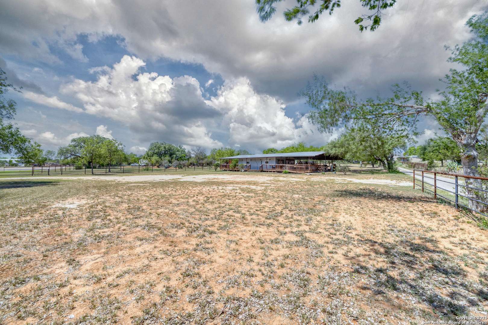 Yancey, TX 78886,10581 Fm 2200