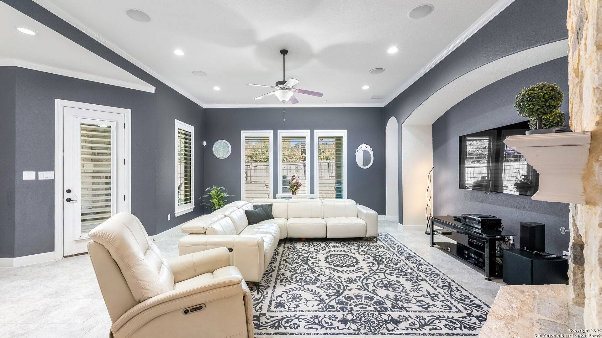 Boerne, TX 78015,8703 Versant Bluff