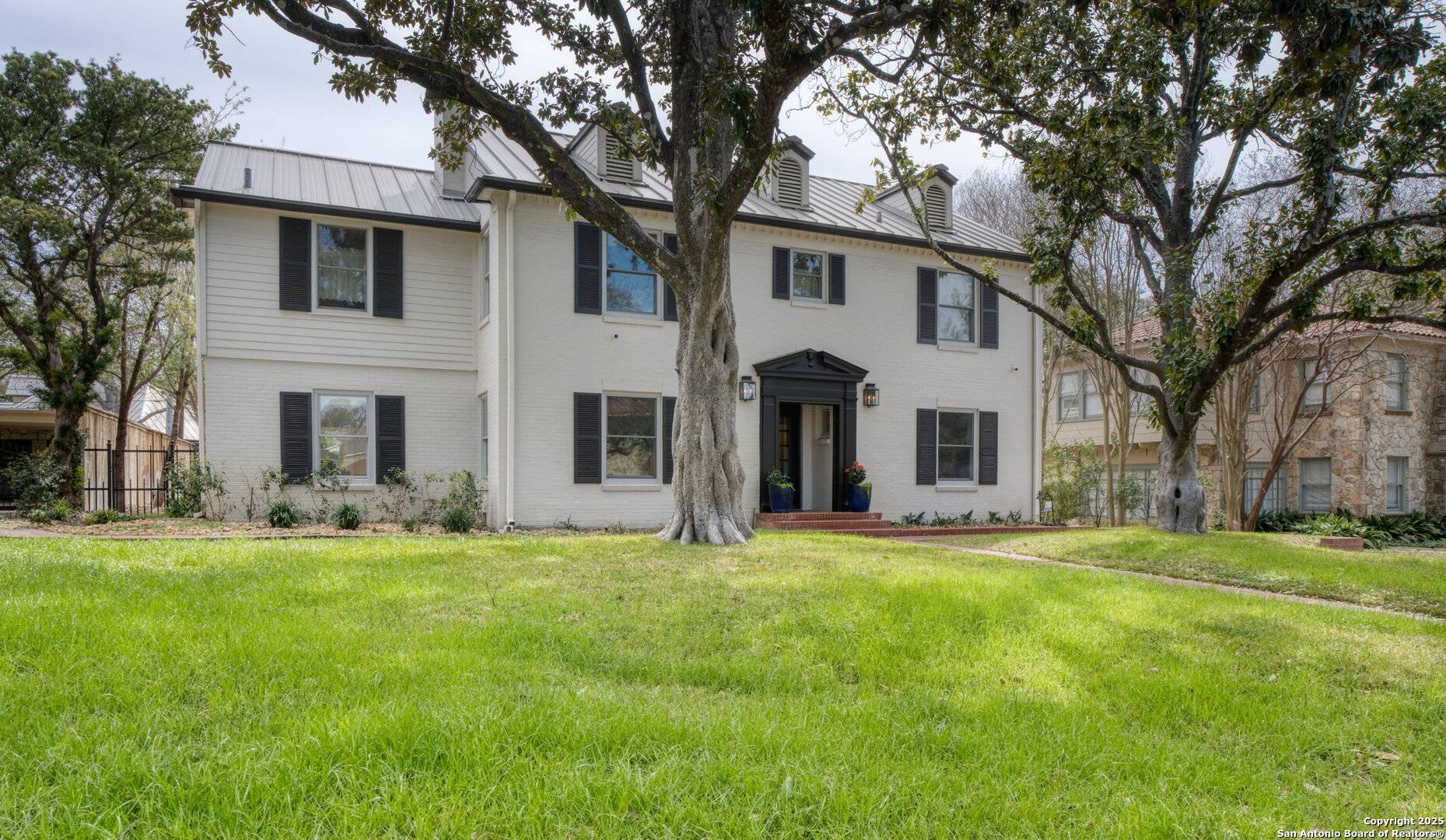 Olmos Park, TX 78212,118 Brittany