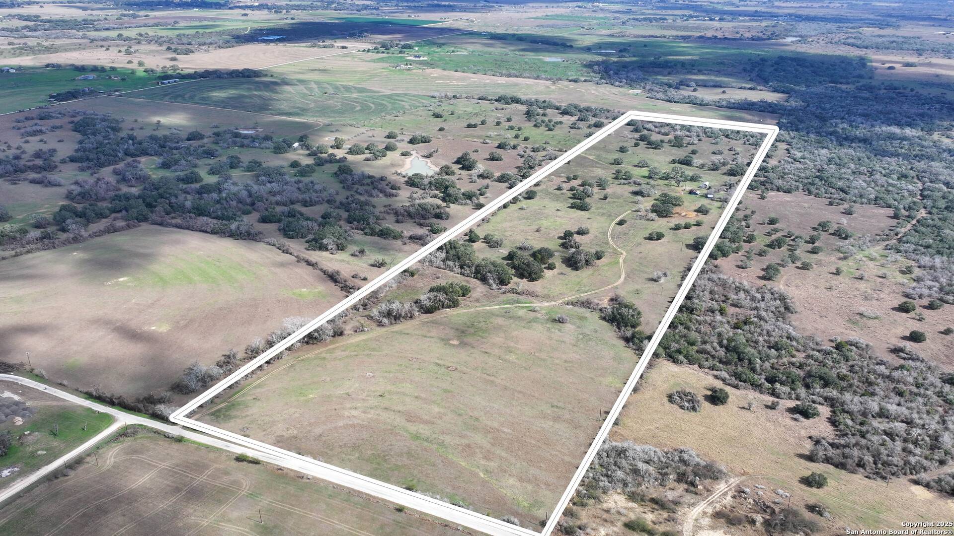 Yoakum, TX 77995,3113 Hannessee Rd