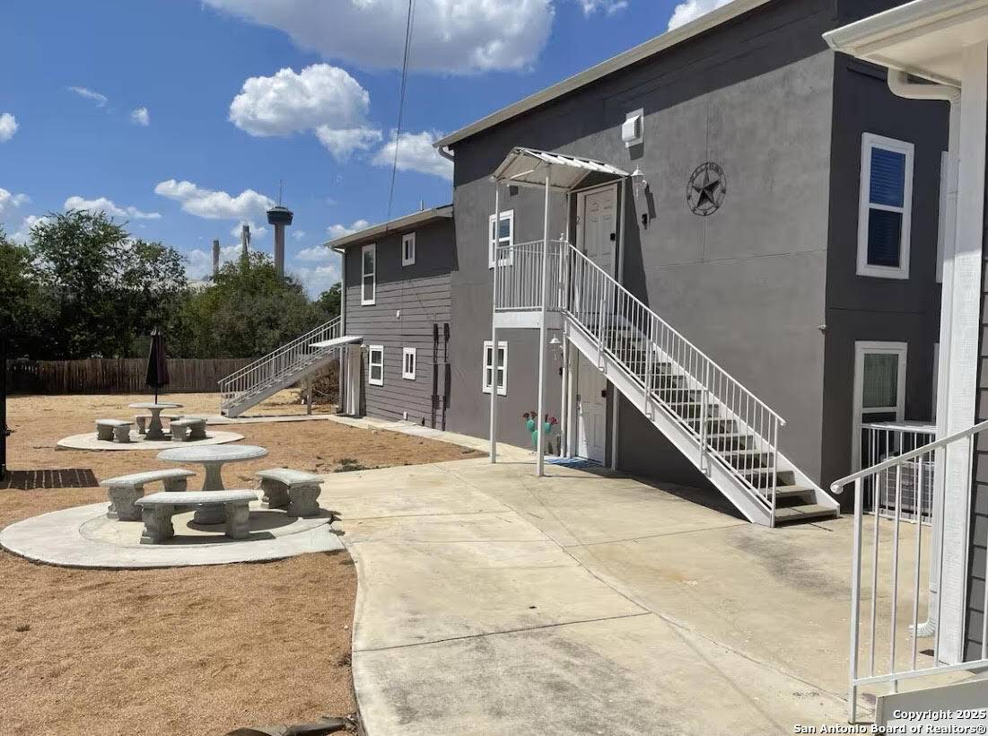 San Antonio, TX 78203,319 Olive St