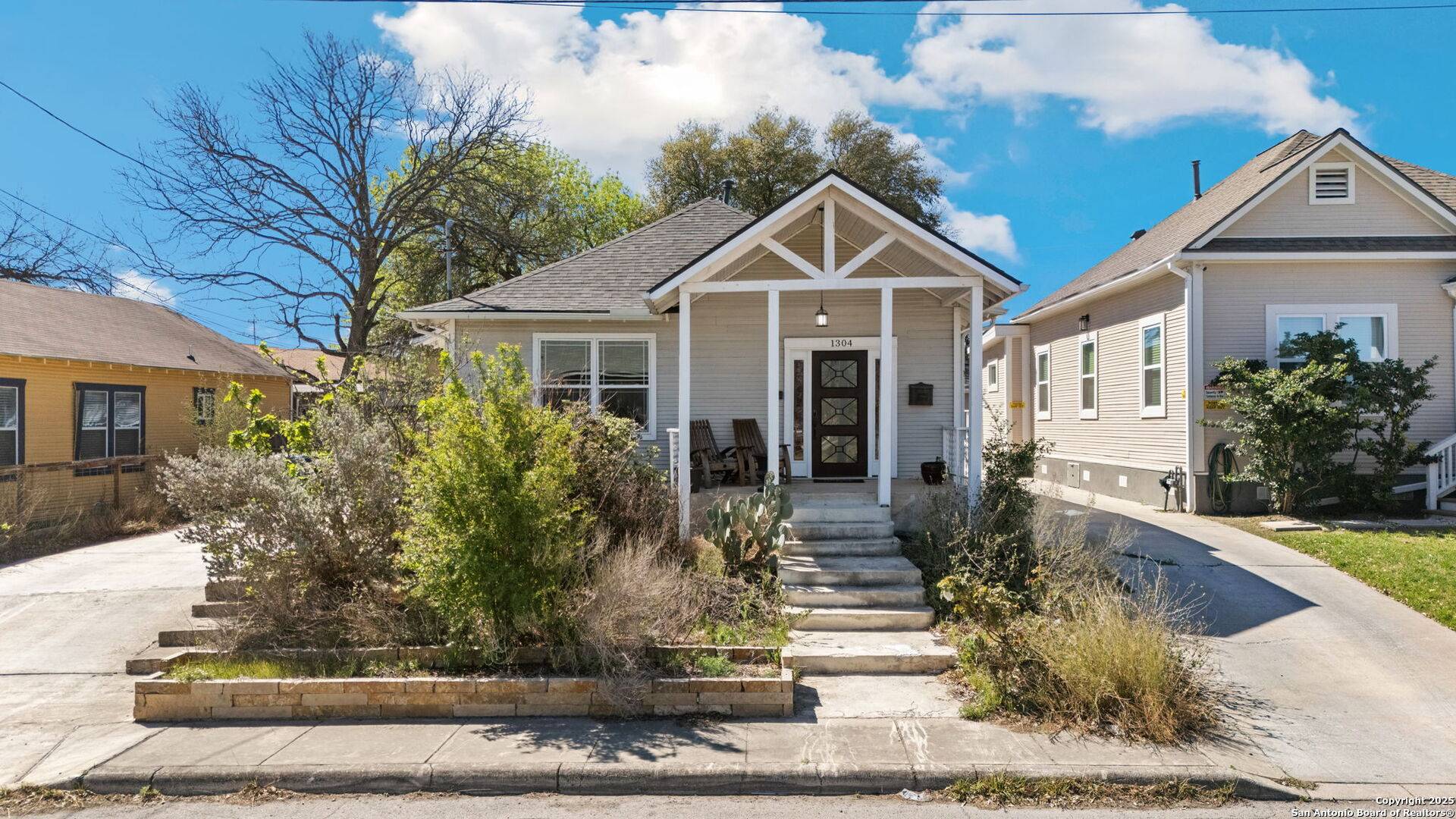 San Antonio, TX 78202,1304 Dawson Street