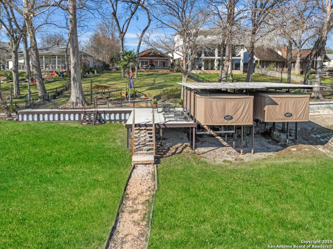 Mcqueeney, TX 78123,875 Gallagher