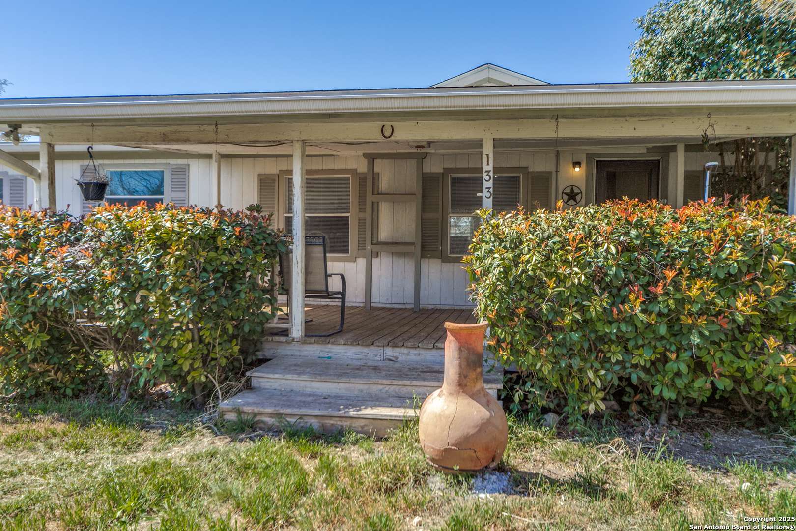 Pipe Creek, TX 78063-5529,133 Blue Jay Circle