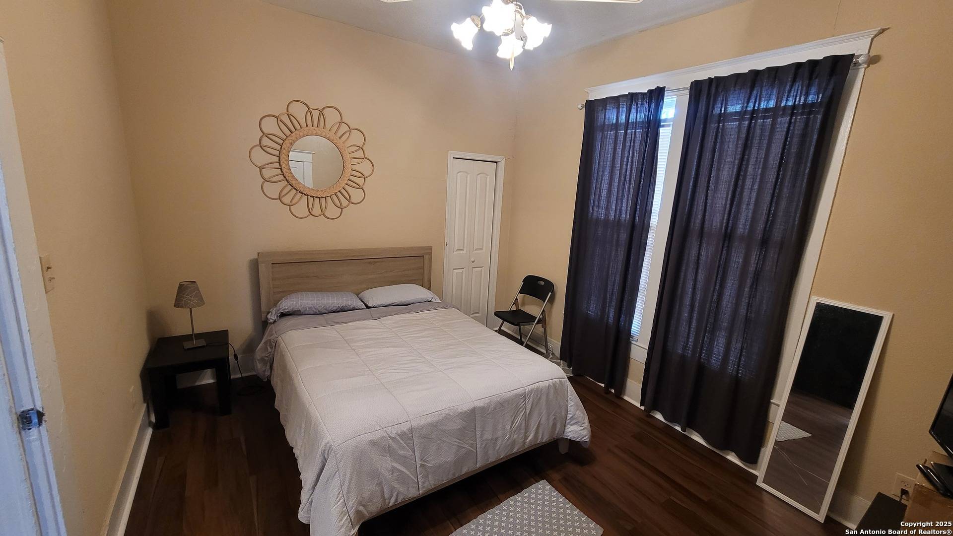 San Antonio, TX 78212,203 Warren