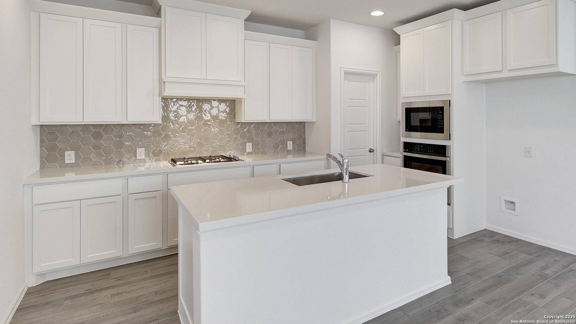 San Antonio, TX 78254,12643 Cotorra Springs