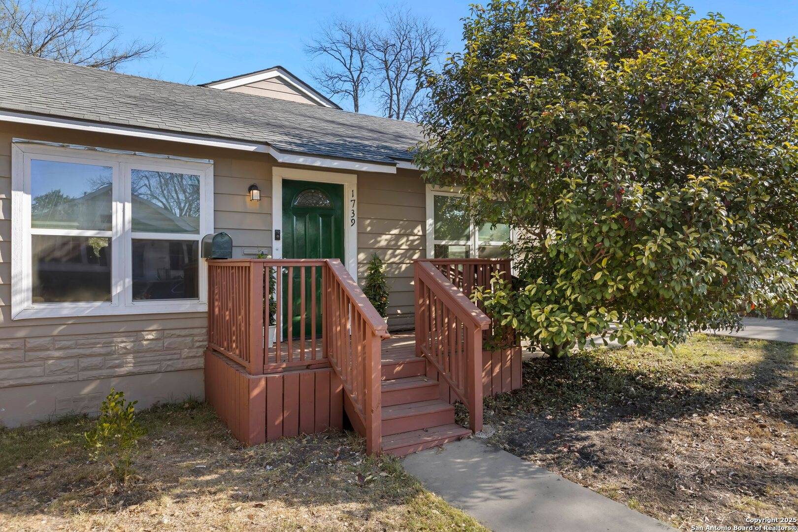 San Antonio, TX 78210,1739 Schley