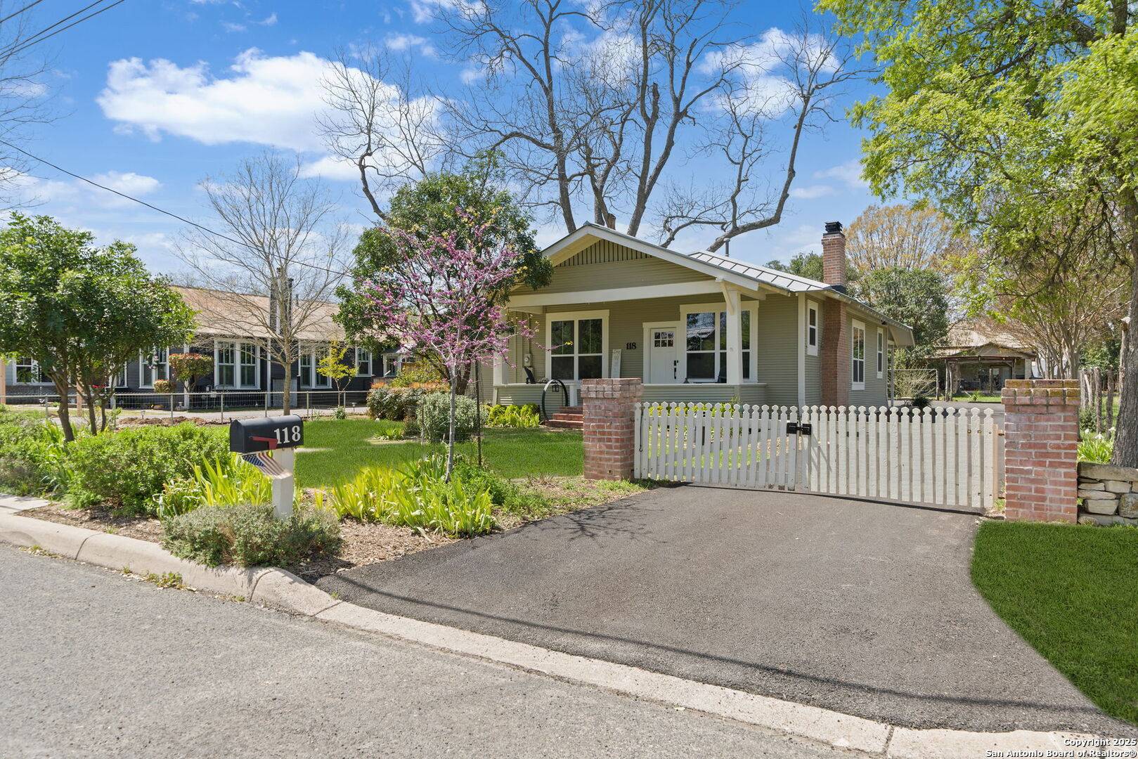 Boerne, TX 78006,118 Mesquite