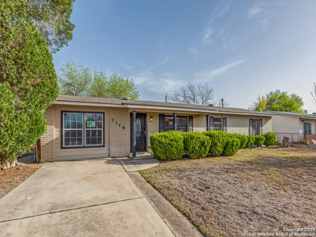 San Antonio, TX 78227,7219 Westport Way