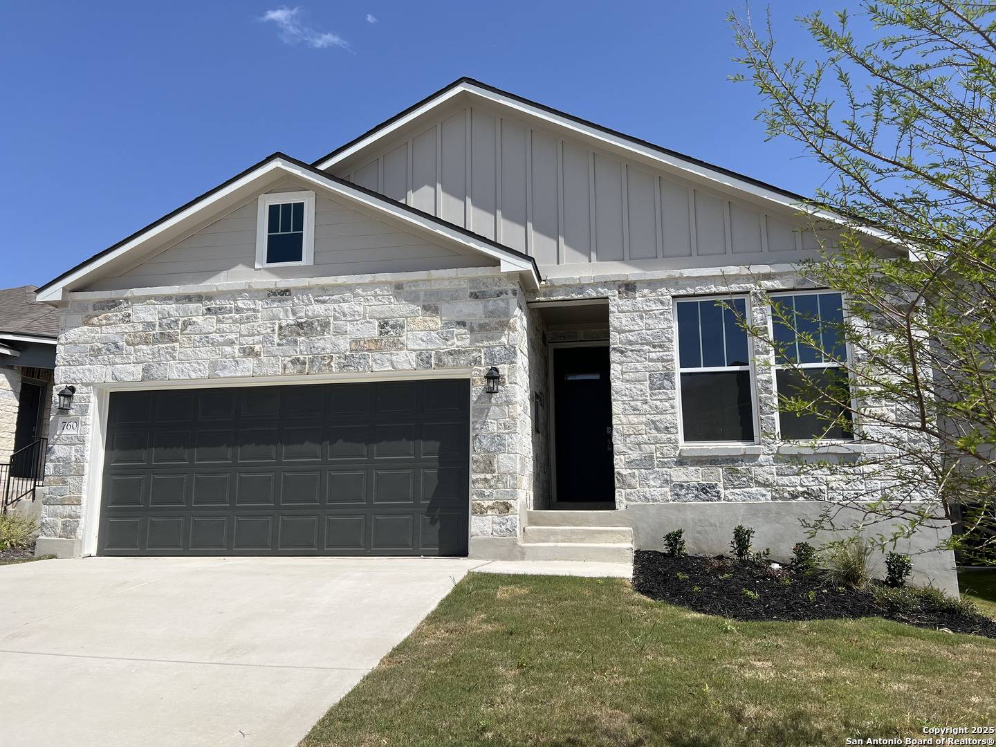 San Antonio, TX 78245,760 Fort Leonard