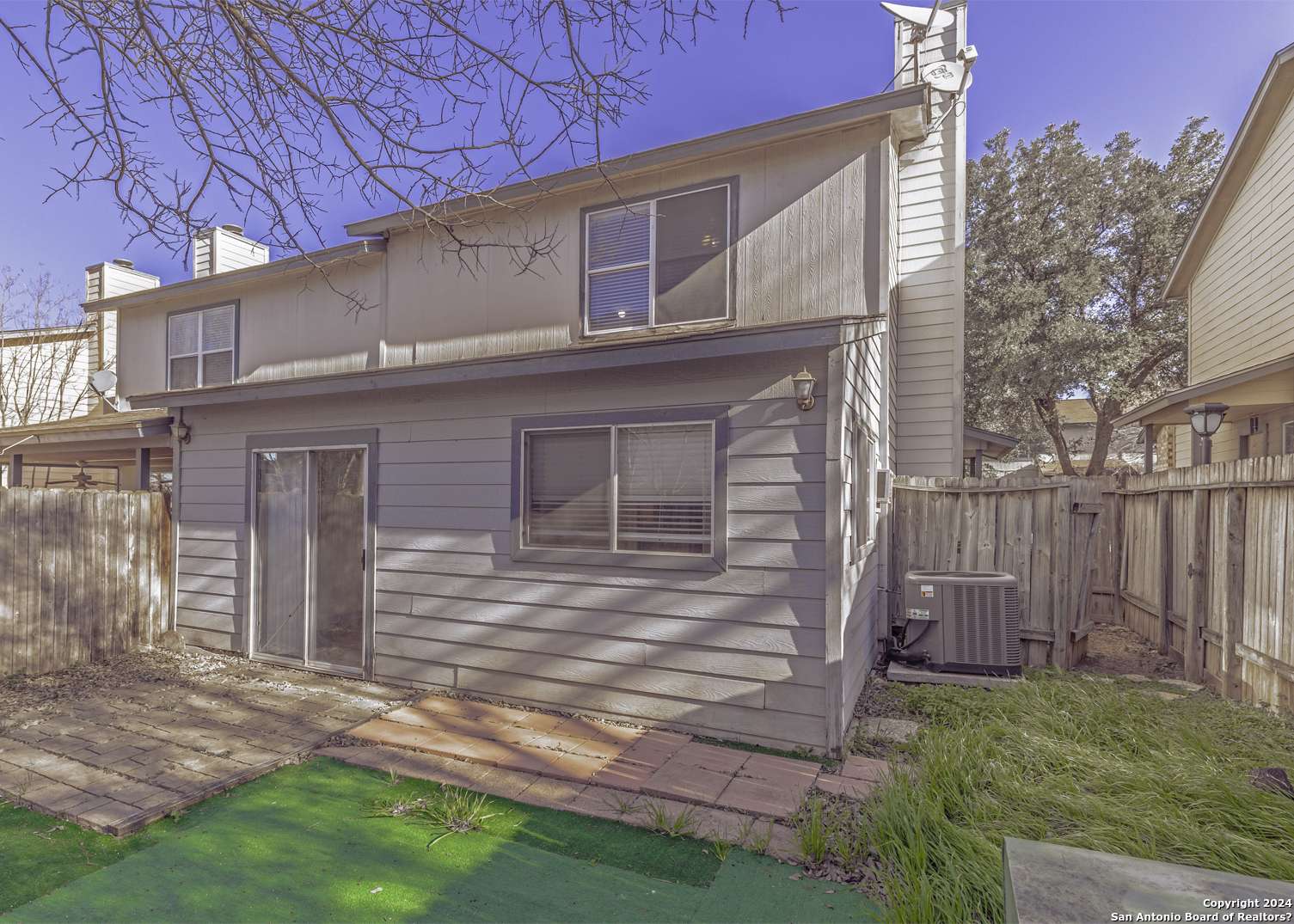 San Antonio, TX 78240-5236,8035 RUSTIC PARK