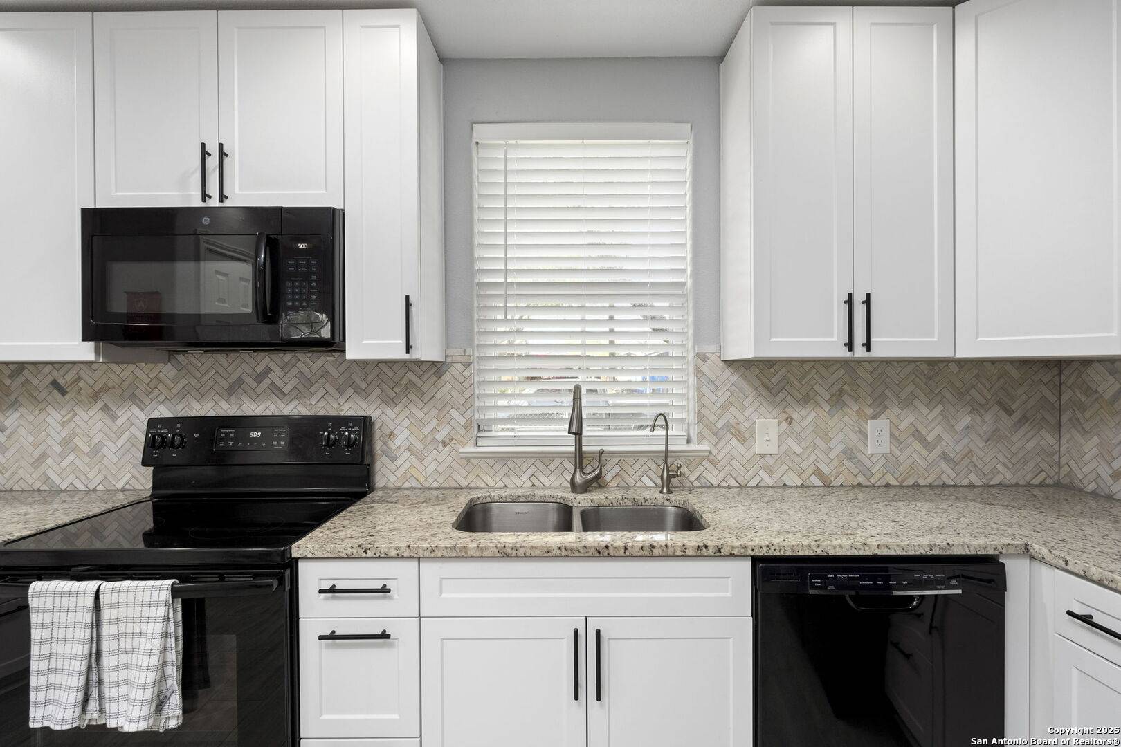 San Antonio, TX 78204,406 Oriental