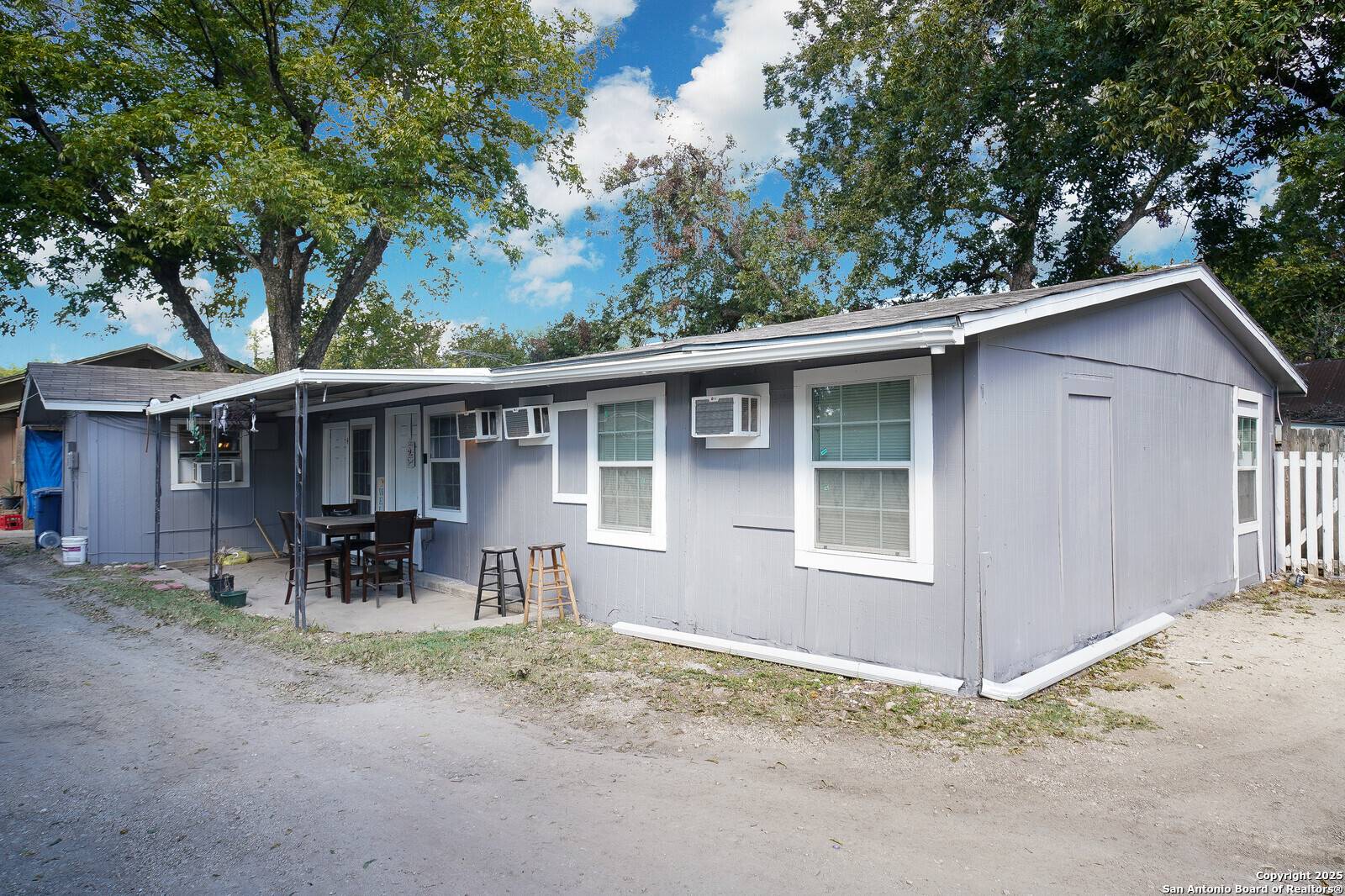 San Antonio, TX 78211-2310,148 GIFFORD ST